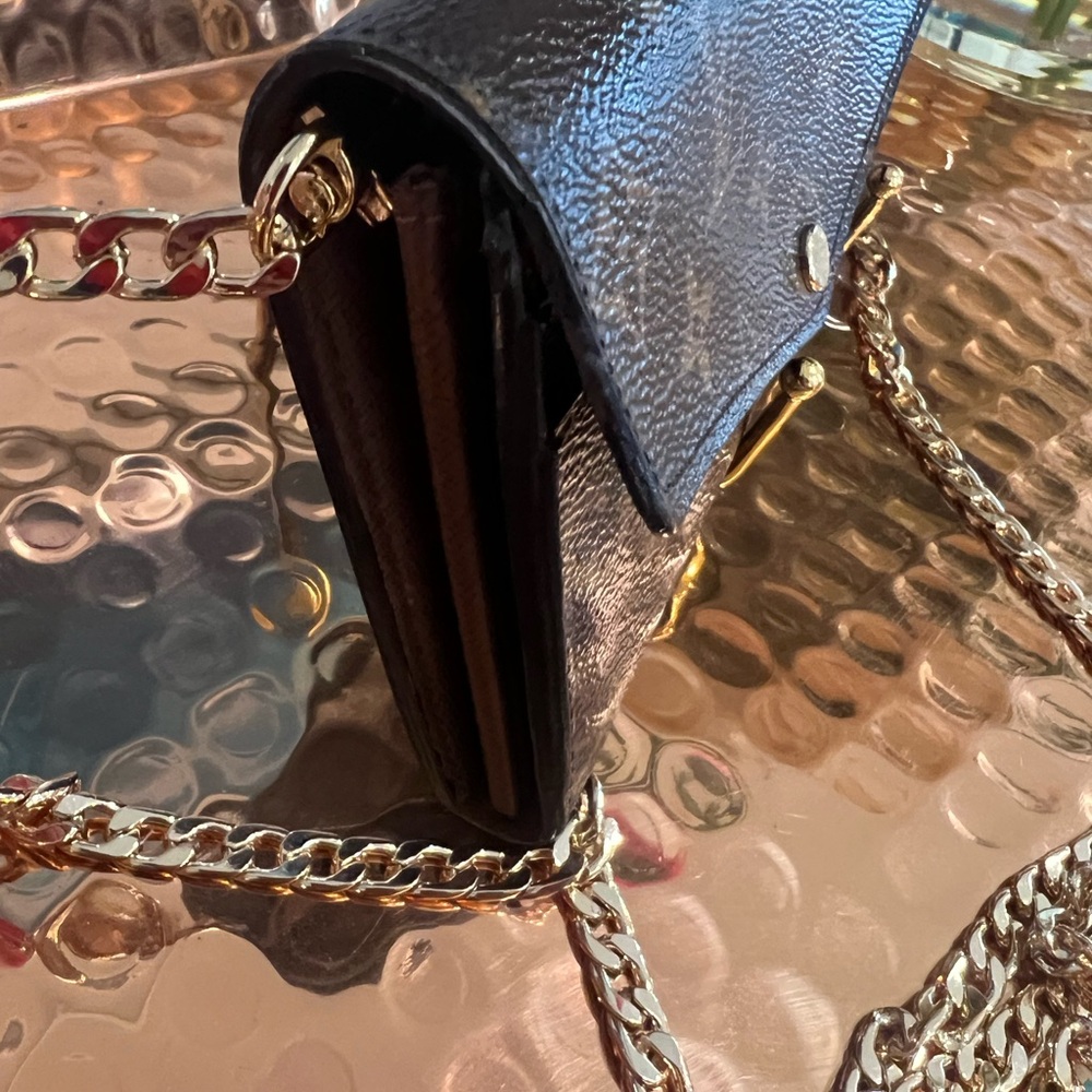 💯 Authentic Louis Vuitton Newer Style Sarah Wallet - Picture 5 of 6